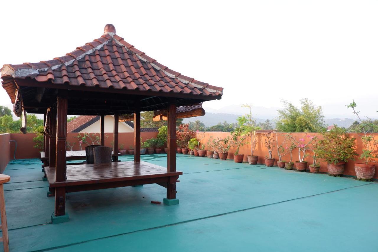 Ferienwohnung Reddoorz At Bale Eja Syariah Senggigi Montongbuwoh Exterior foto